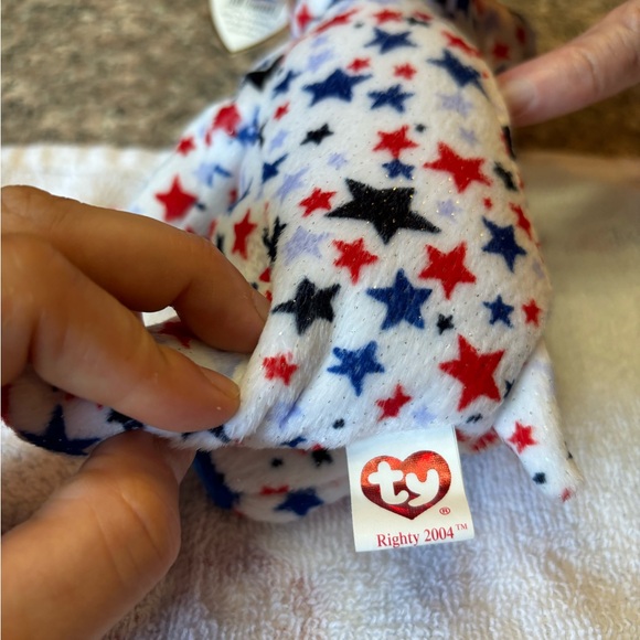 “Righty” beanie babies elephant - Picture 5 of 7